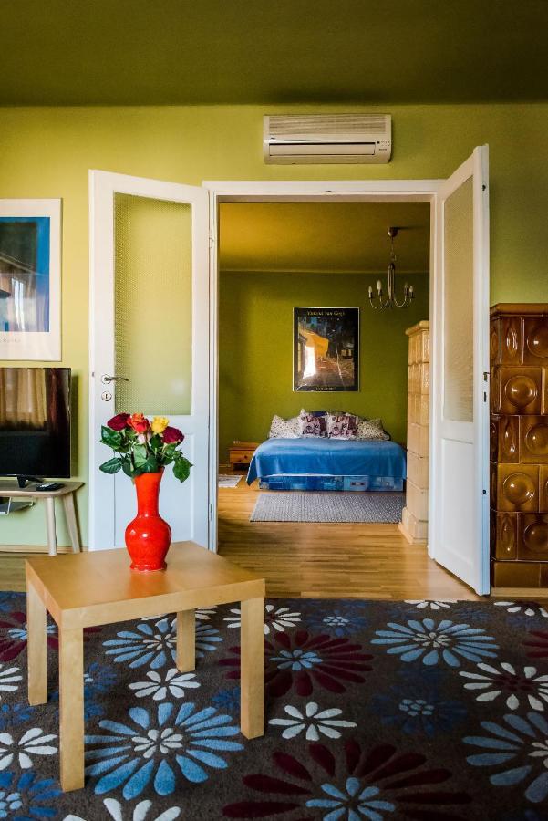 Apartment I *