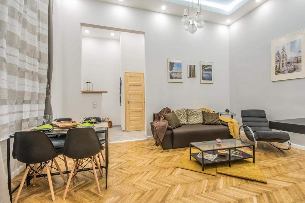 Apartamento Semmihome Semmelweis Street *