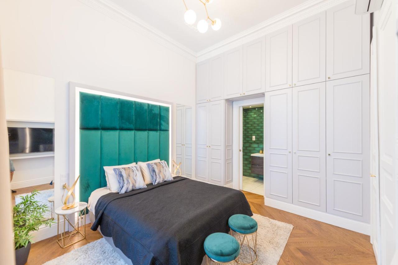 Marble - Palace District Apartment