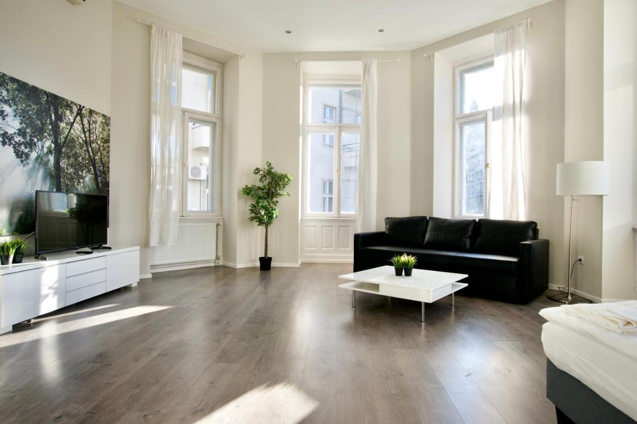 Premium By Hi5 - B25 Budapest
