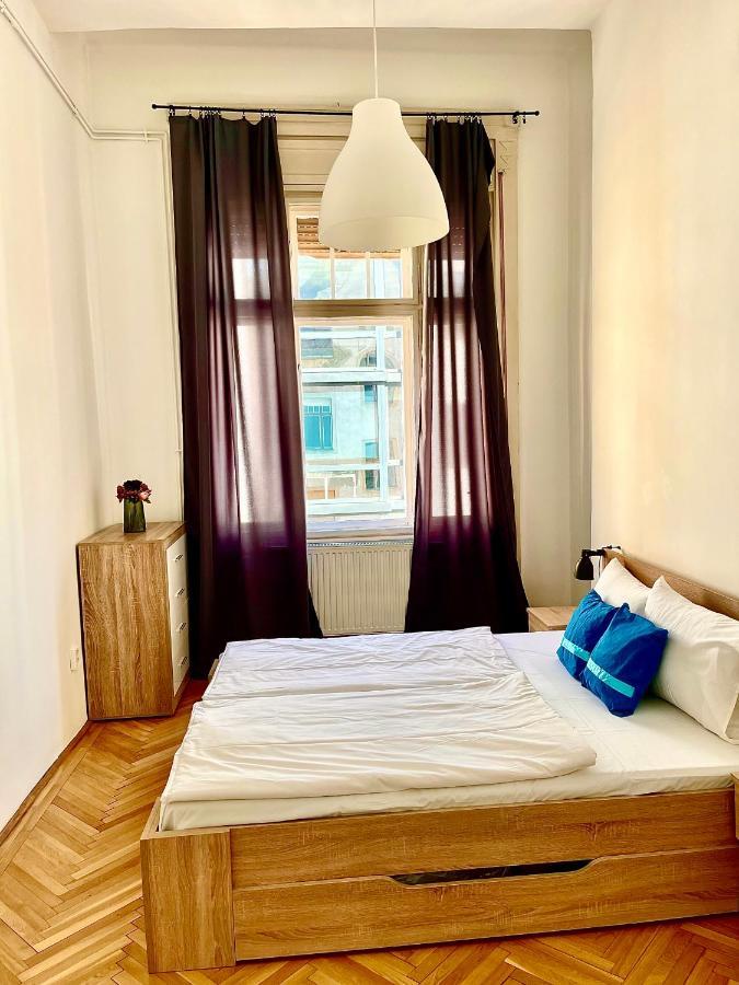 W25 Smart Apartamento