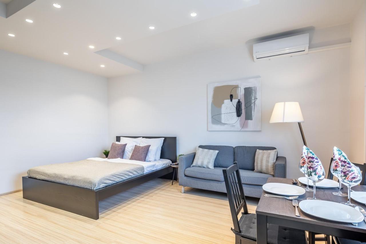 Two Bedroom In Jewish Quarter *