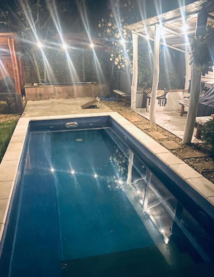 Modern House In With Pool Budapest
