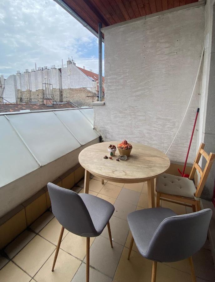 2 Bedroom 107 M2 Loft With Balcony Apartment
