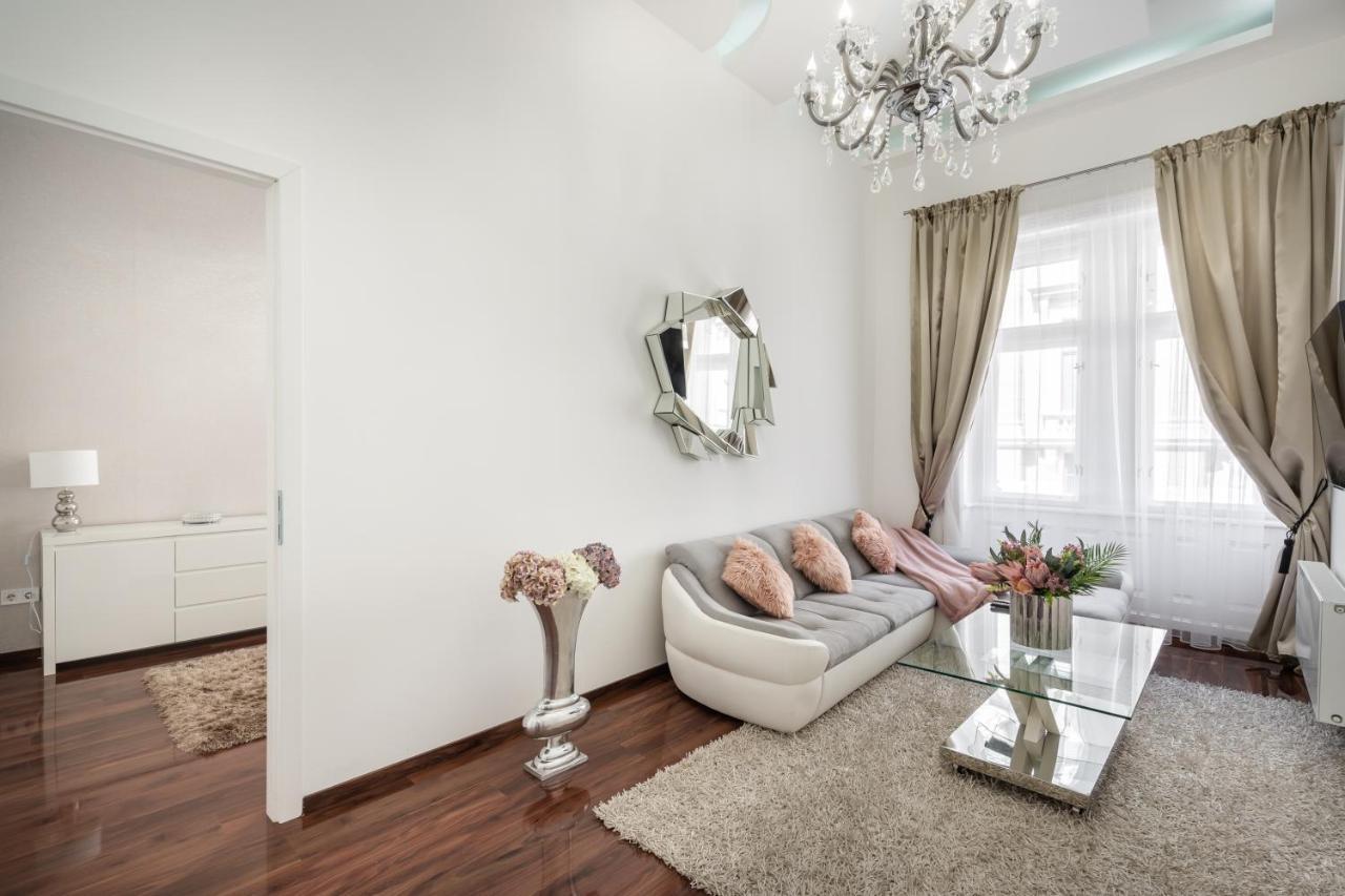 Opera Luxury With Free Parking Apartment *