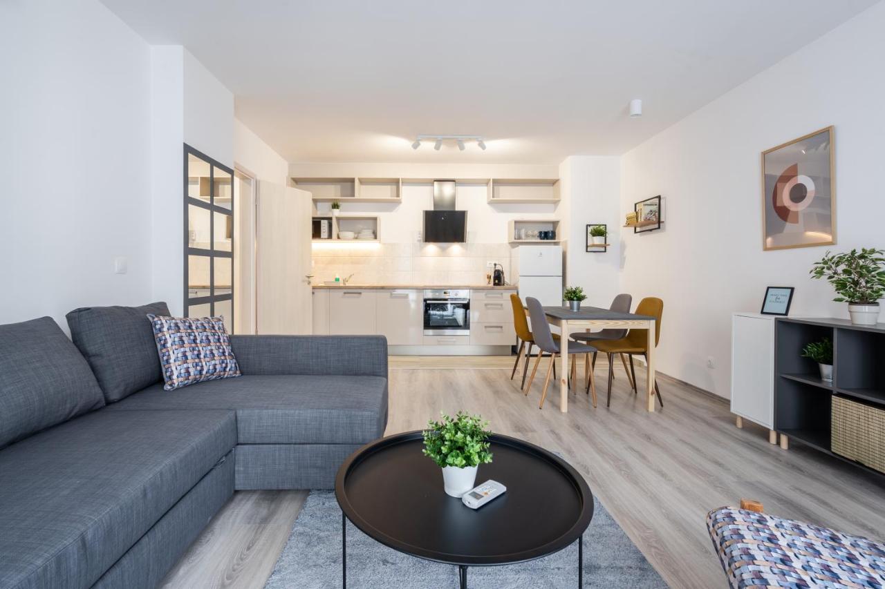 Apartman Szabolcs 23 *