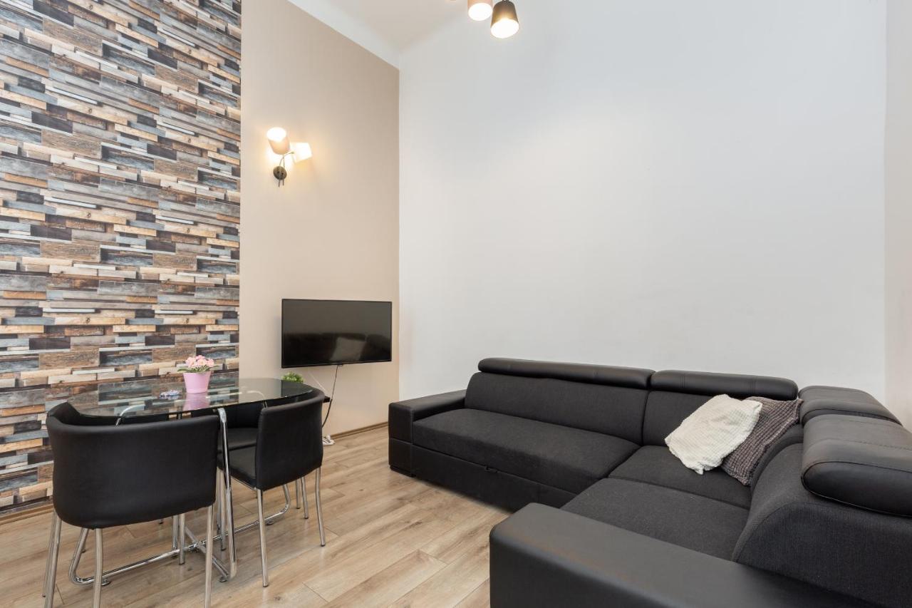 Apartman D78 Dohany