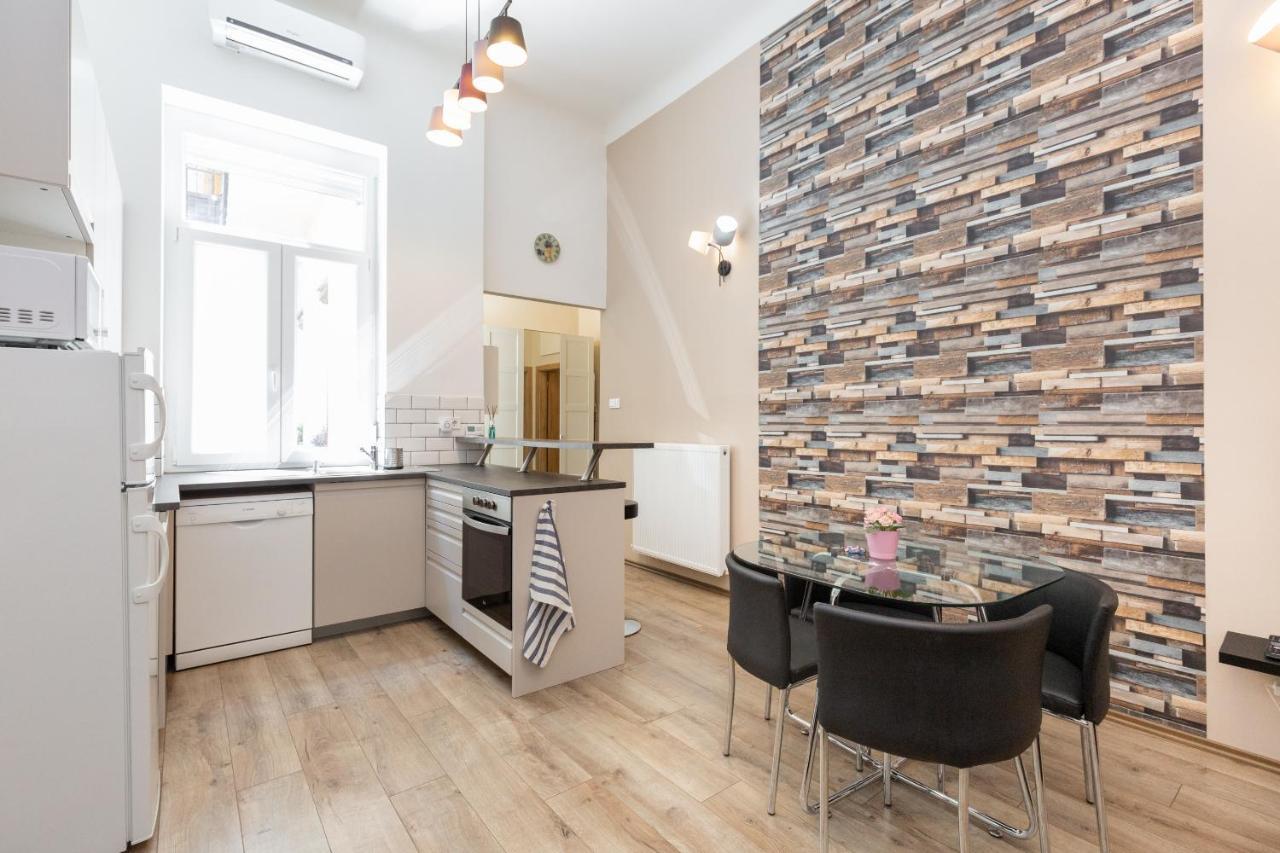 Apartman D78 Dohany *