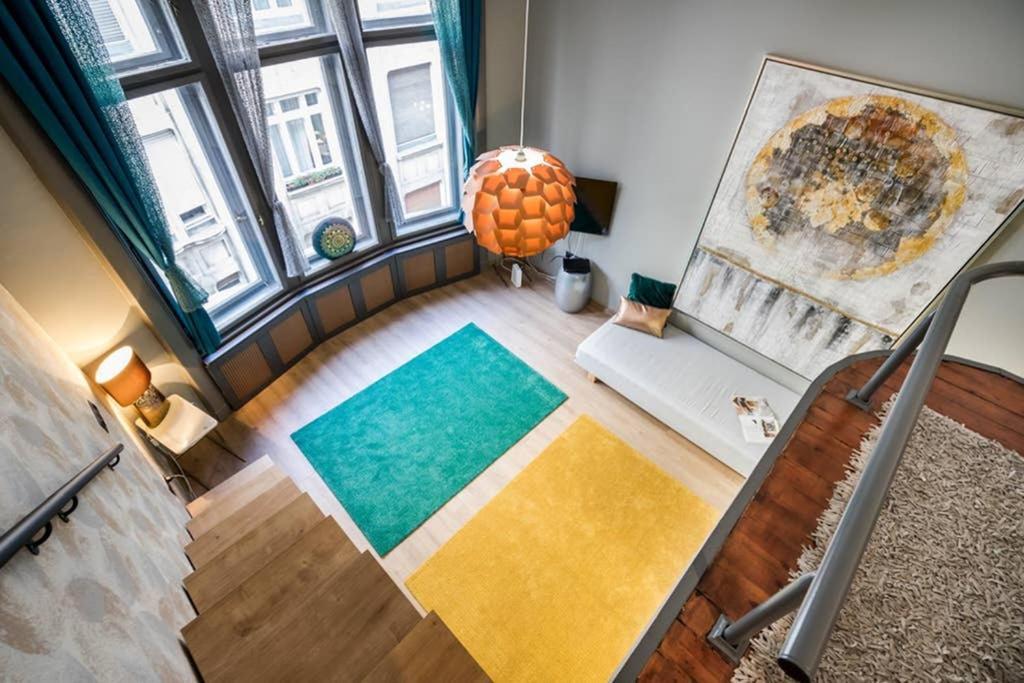Luxury Pilvax