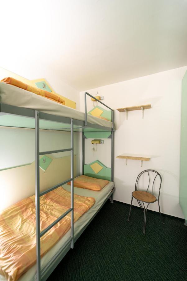 Mp Hostel