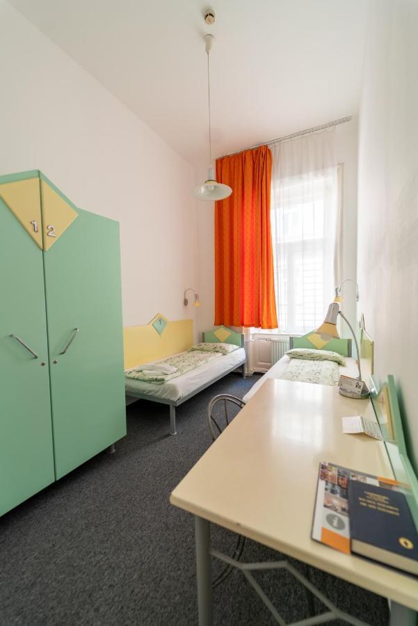 Mp Hostal