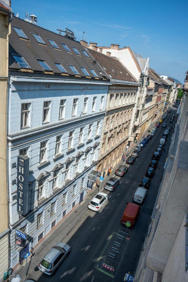 Mp * Budapest