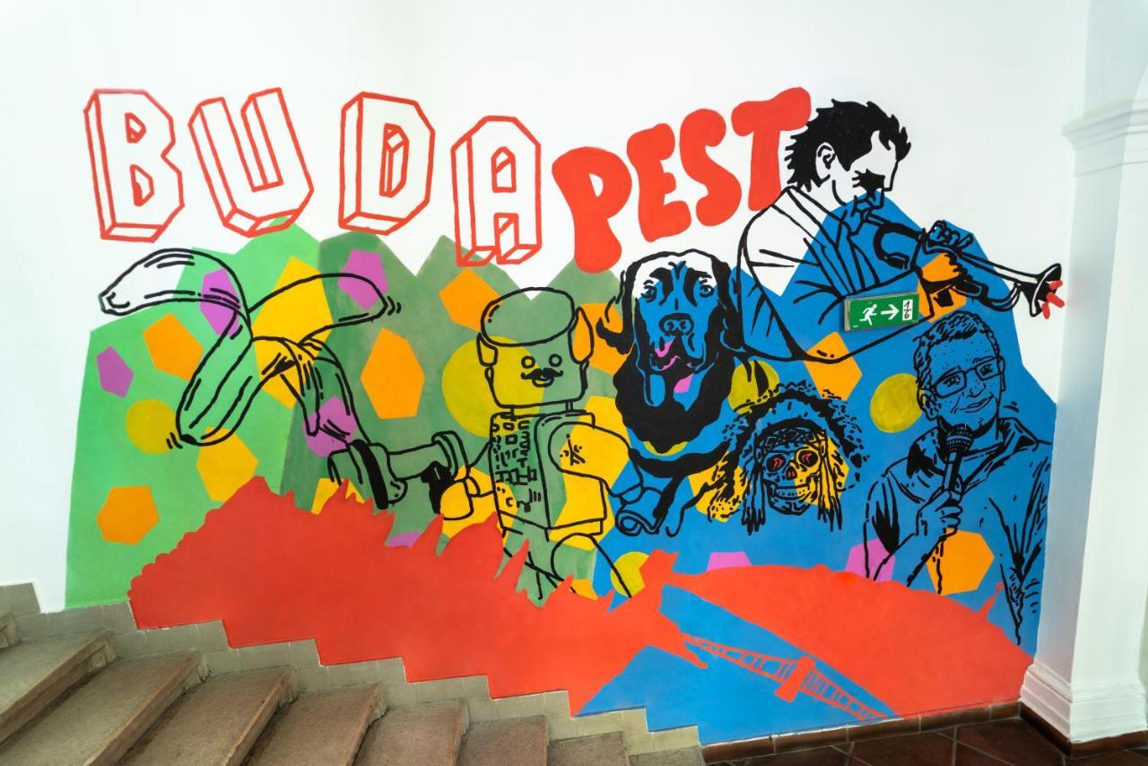 Mp * Budapest
