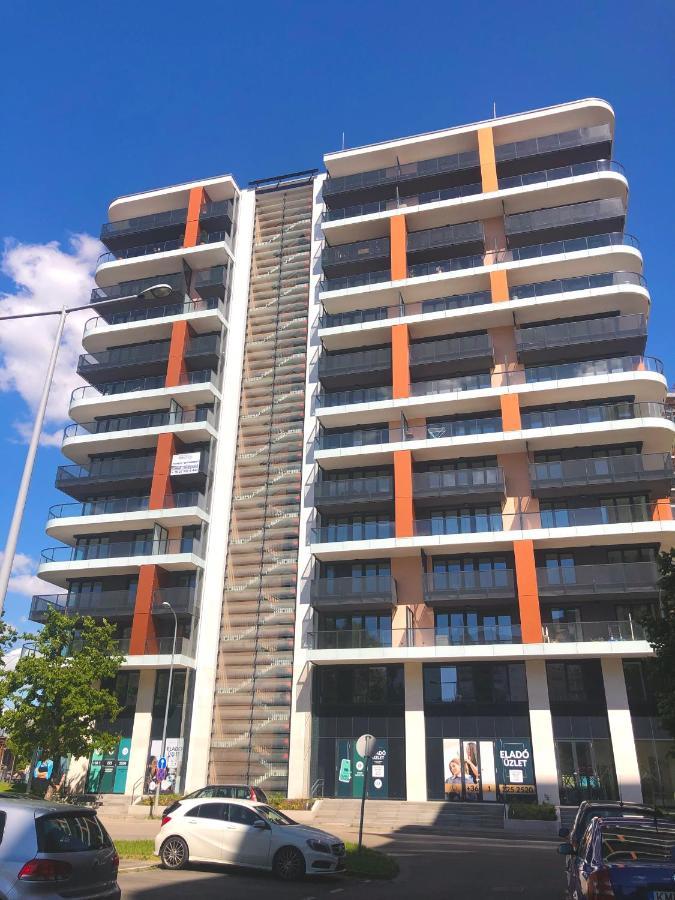 Appartement Sweet , 30sqm Studio, Free Private Parking, Mountain View, Balcony, 20 Min From Downtown *
