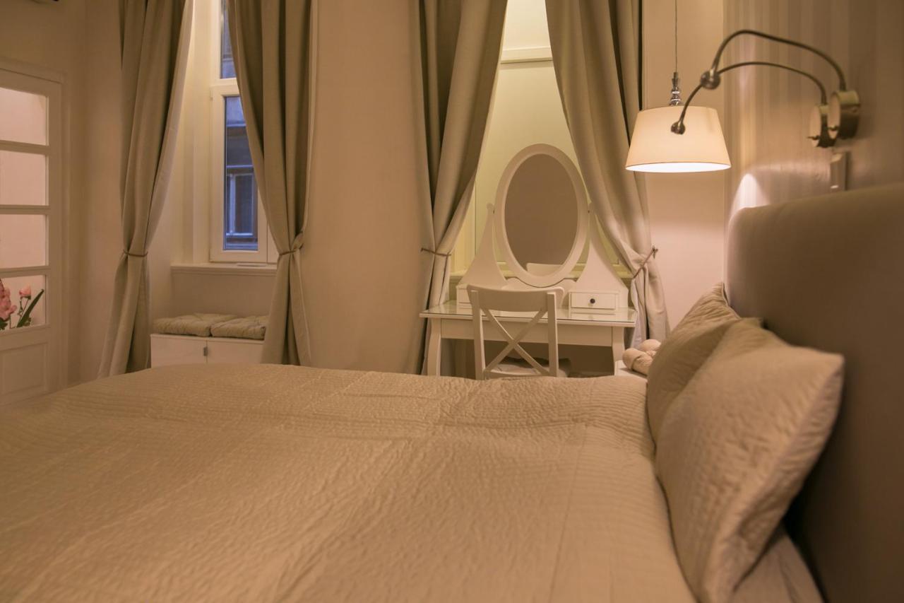 Apartment Panni Luxury Next To Gozsdu Garden