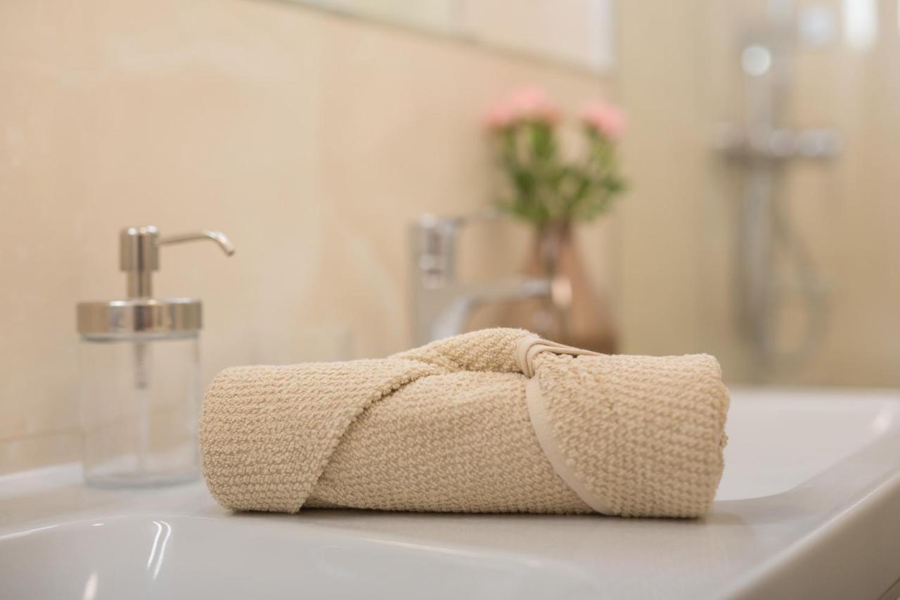 Panni Luxury Next To Gozsdu Garden Budapest