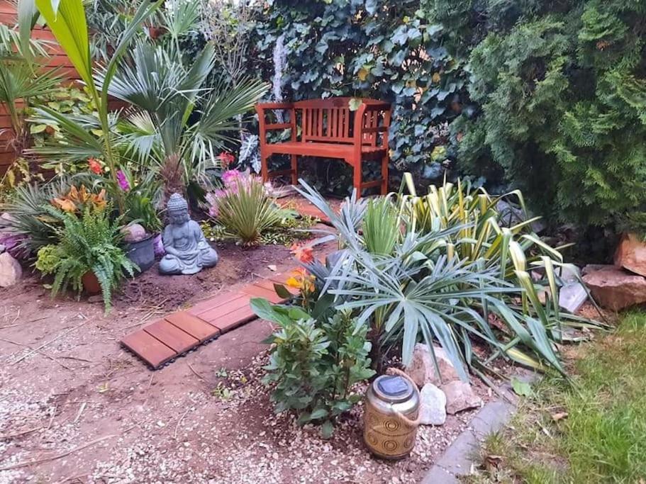 House W Little Tropical Garden Apartamento *