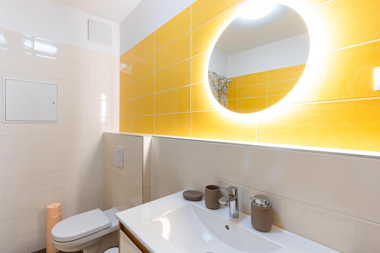 Apartment Modern & Newly Built With Private Garage Budapest