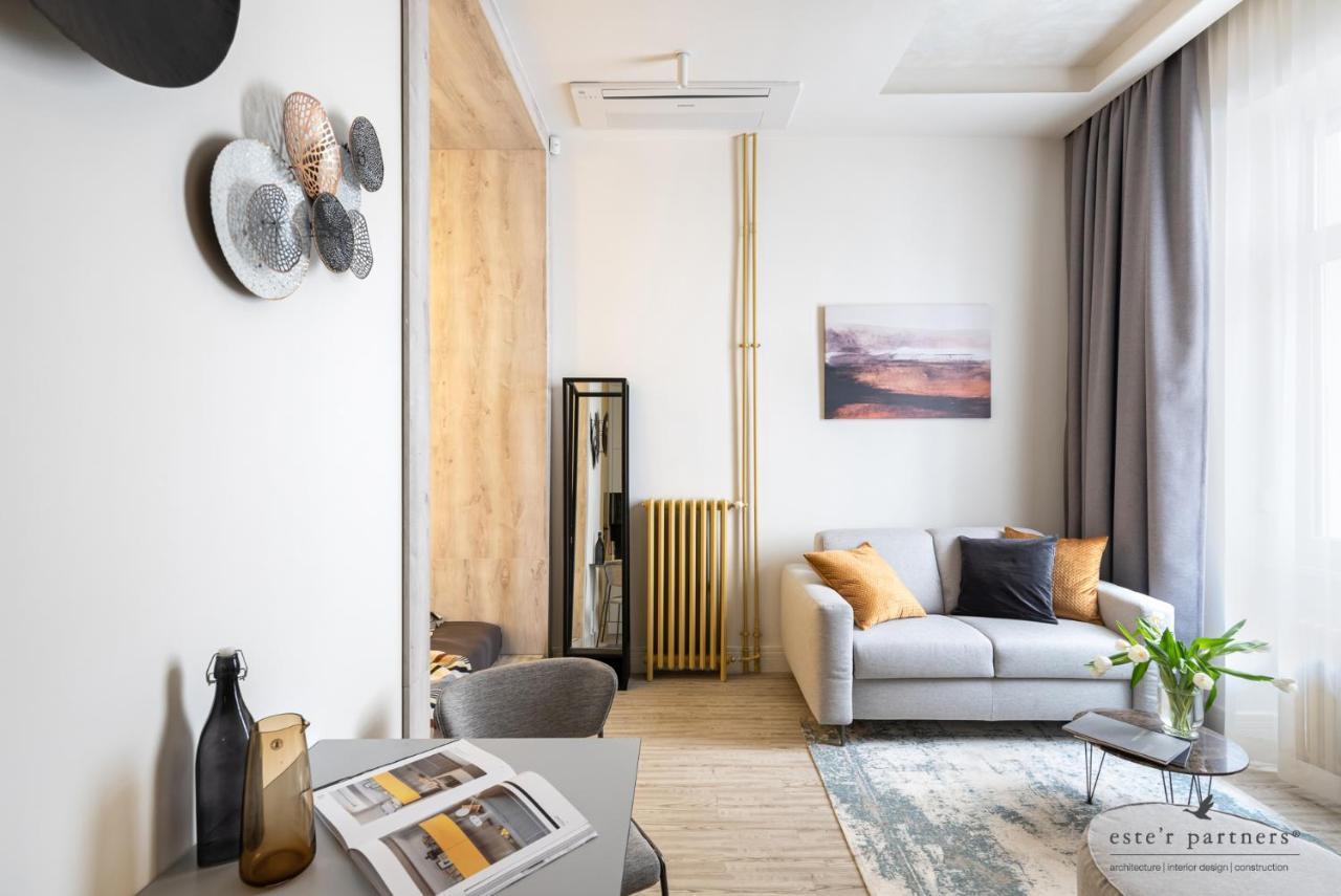White Boat Gold Apartman *