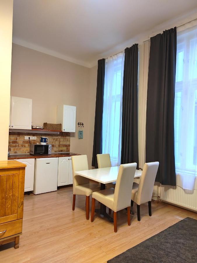Apartamento Váci 17 *