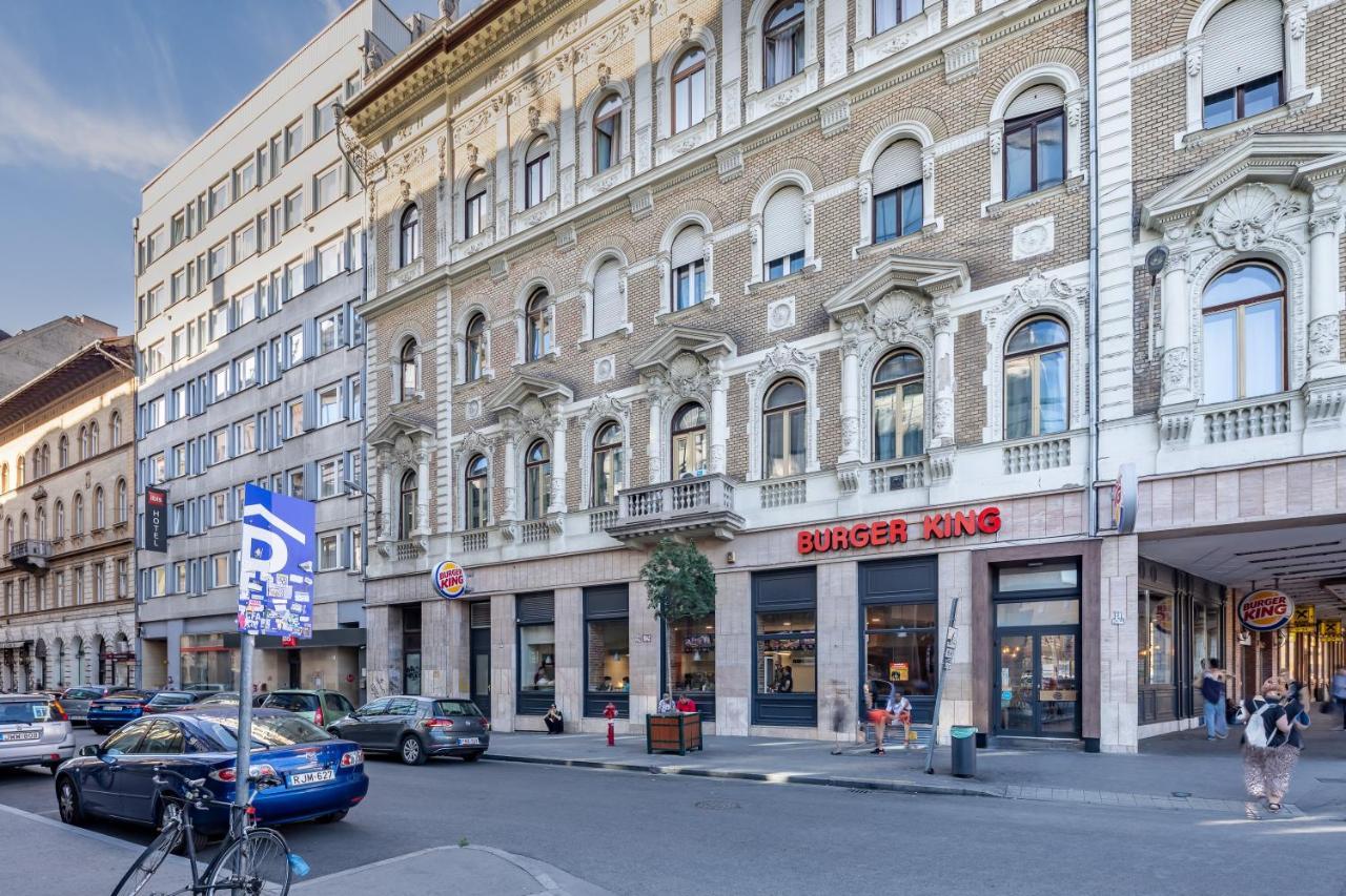 Apartment Huge In The Center Budapest