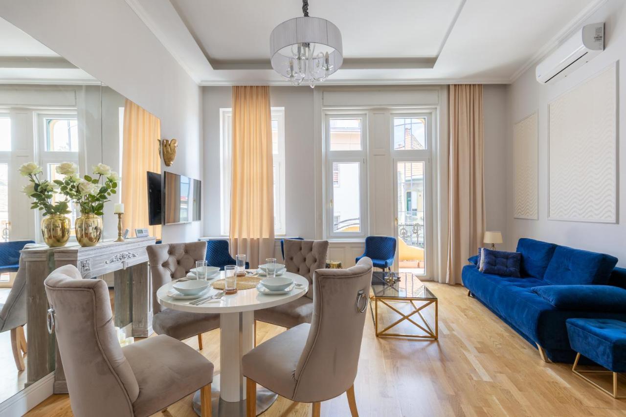 Designer Luxury In The Jewish Quarter Apartmán