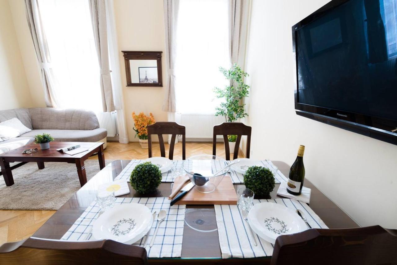 Central Bright And Spacious With 3 Apartamento Budapest