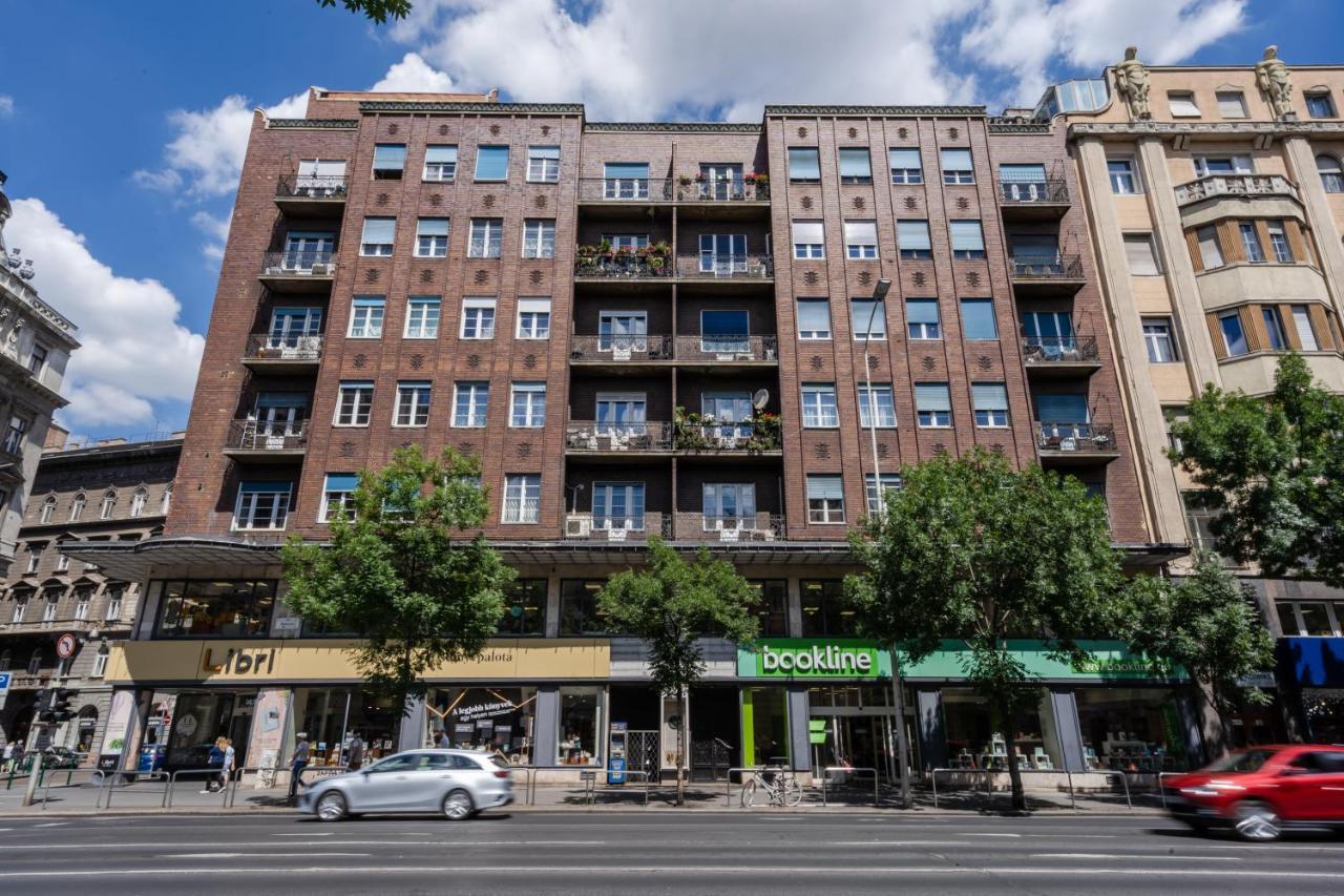 Galaxy * Budapest