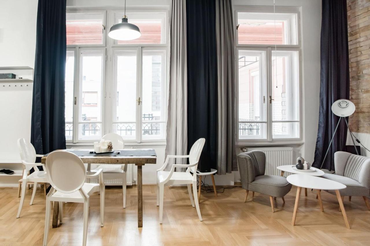 Designer Dream At The St. Stephen Basilica Boedapest