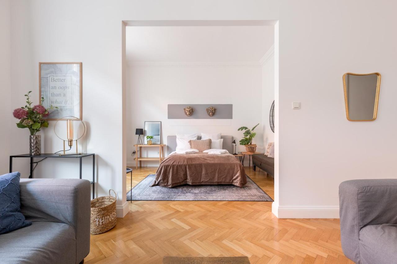 Style & Harmony In The Absolute Center Of Lejlighed *