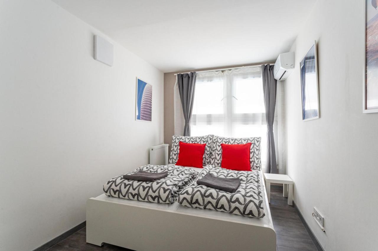 Rakoczi 4 Bedroom Centre Appartement