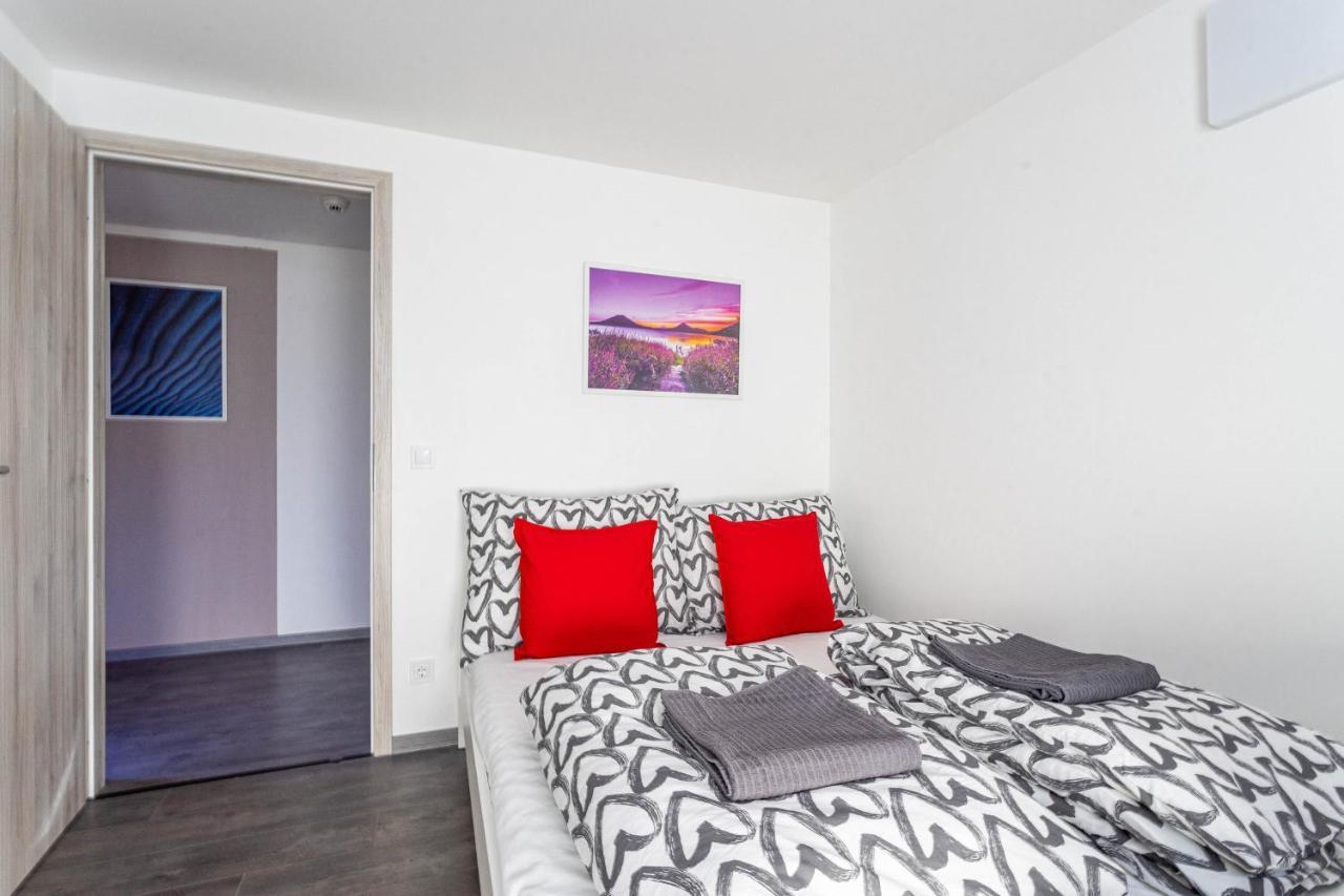 Rakoczi 4 Bedroom Centre Apartment