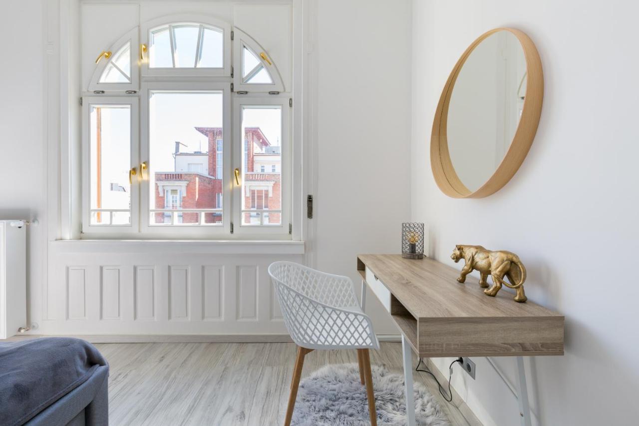 Apartamento Designer On The Broadway With 2br And Ac