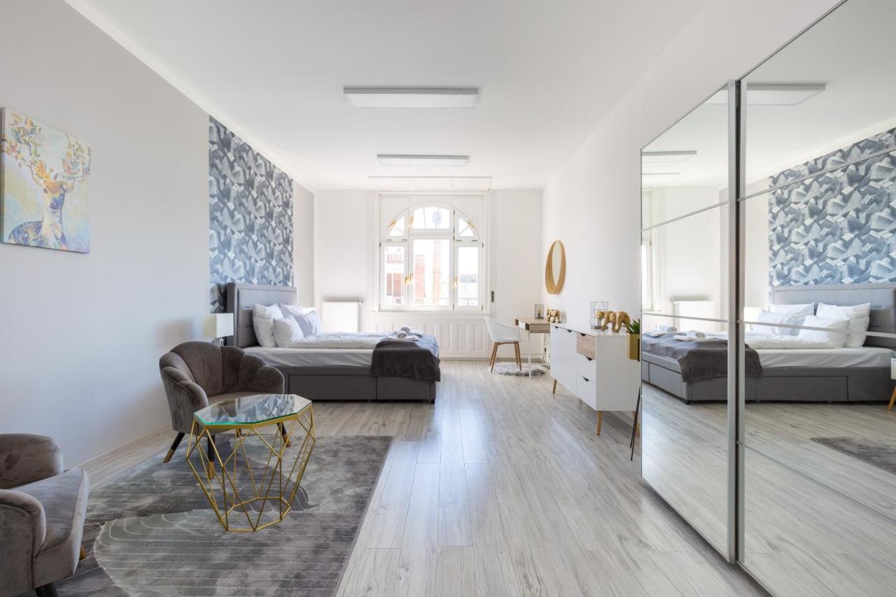 Designer On The Broadway With 2br And Ac Apartamento *