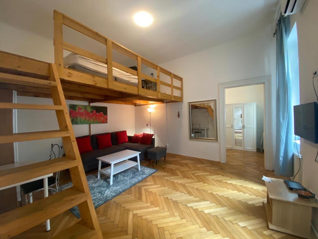 Ac With Free Parking At Acacia St, Center Budapest
