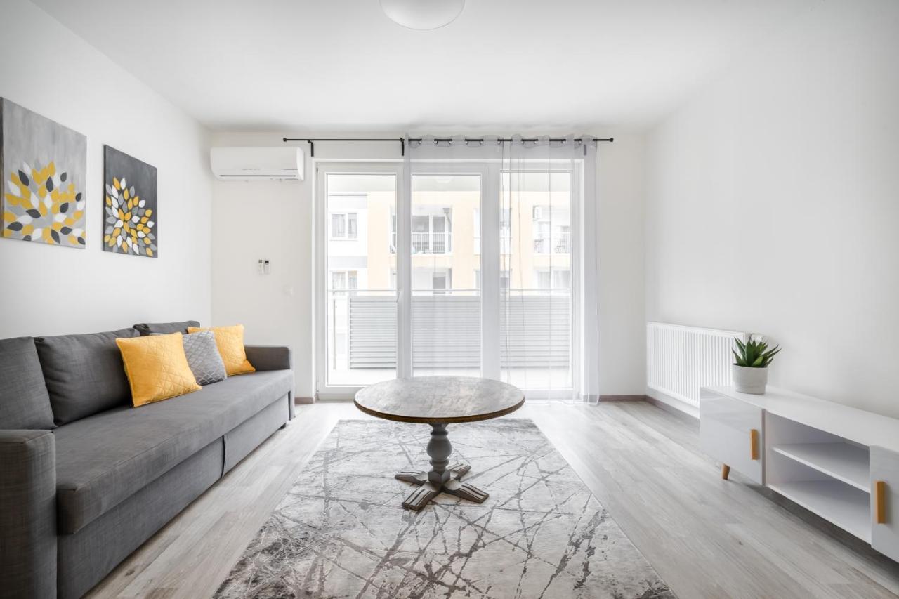 Cosy Close To The Center With Parking Garage