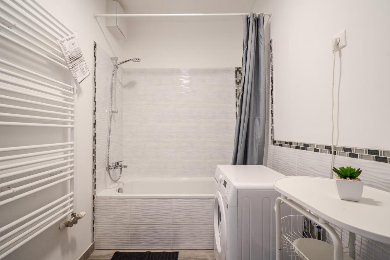 Cosy Close To The Center With Parking Garage