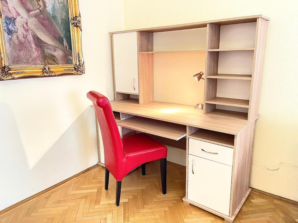Central Vintage Residency - Balcony & Ac Appartement Boedapest