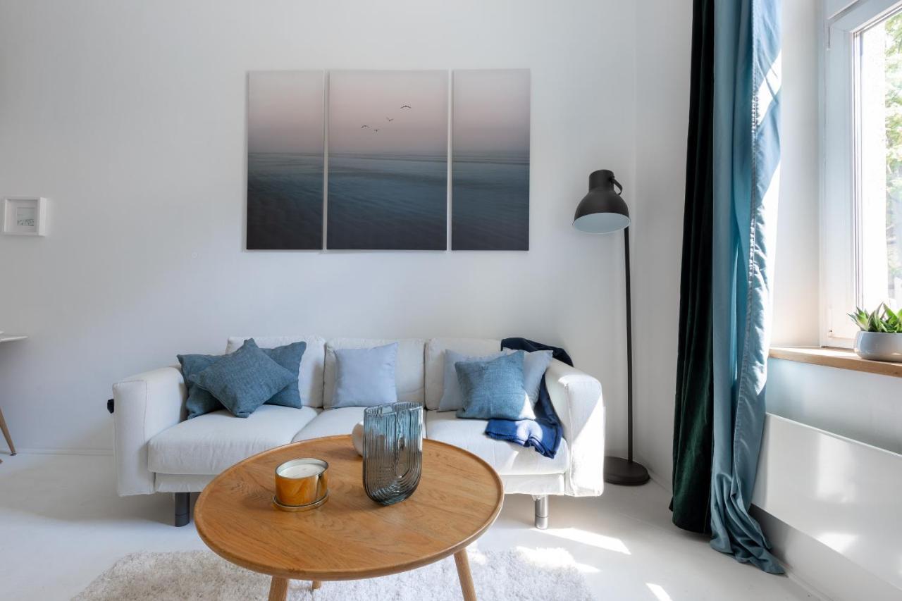 Black And White Apartment Budapest