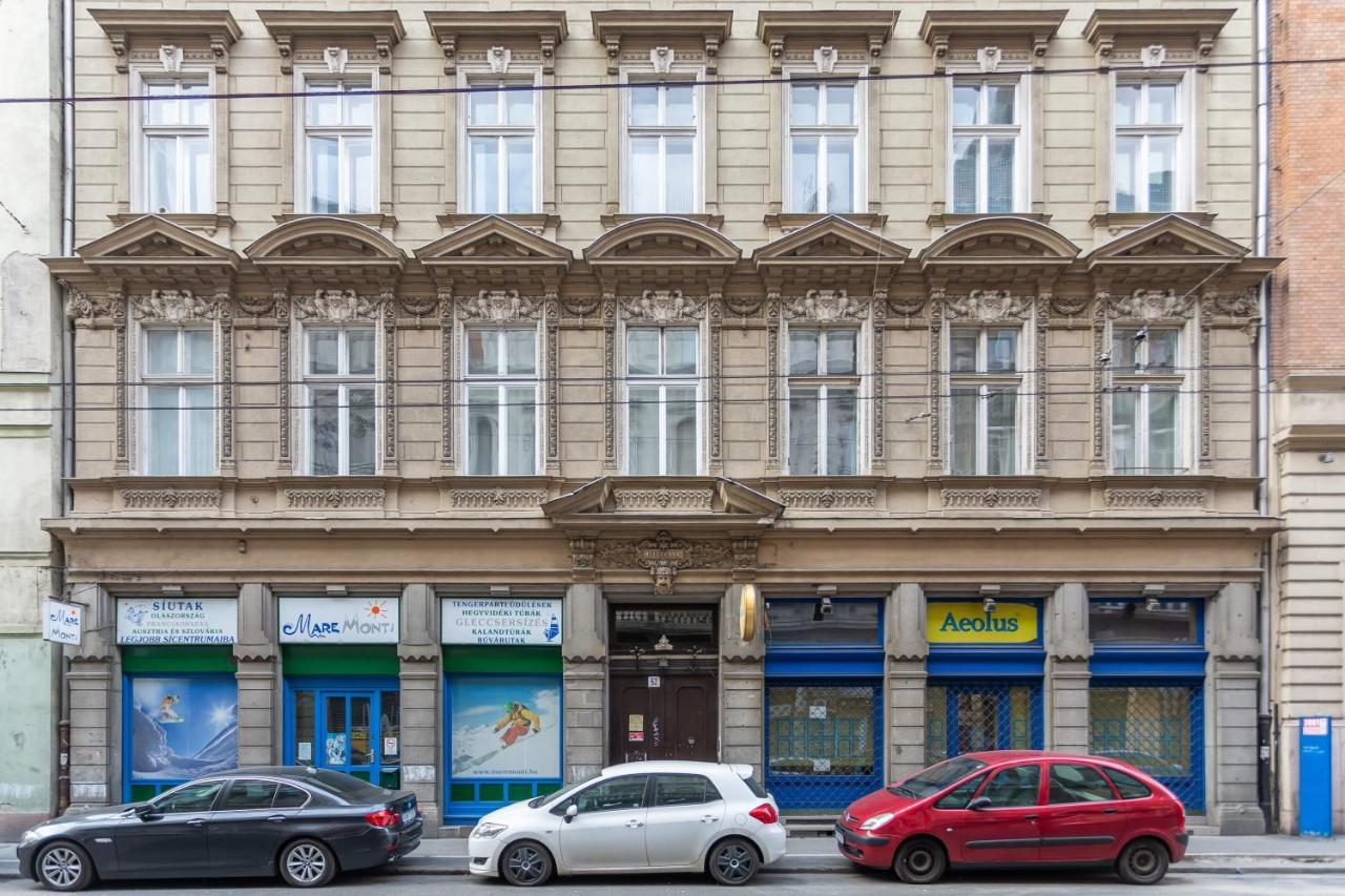 Luxurious Extra Central And Comfy Apartment Budapest