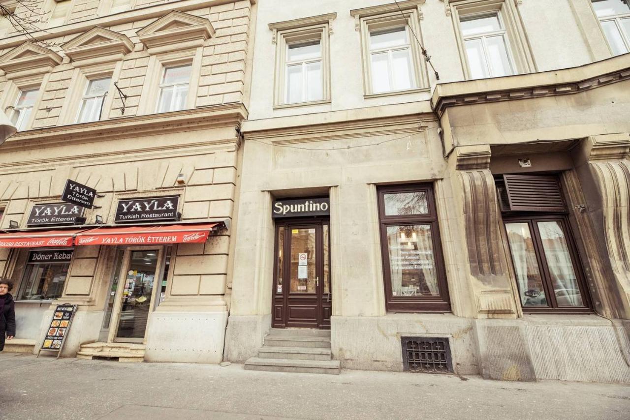 Appartement Newly Refurbished At Superb Location *