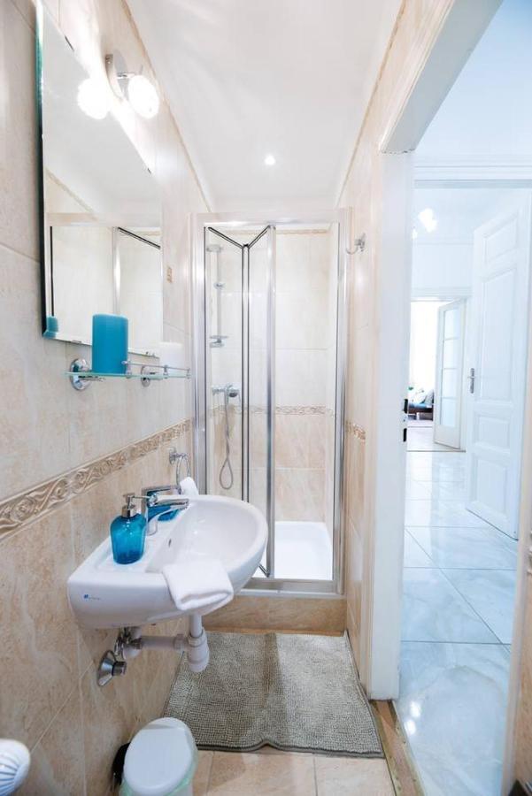Central Bright And Spacious With 3 Apartamento Budapest