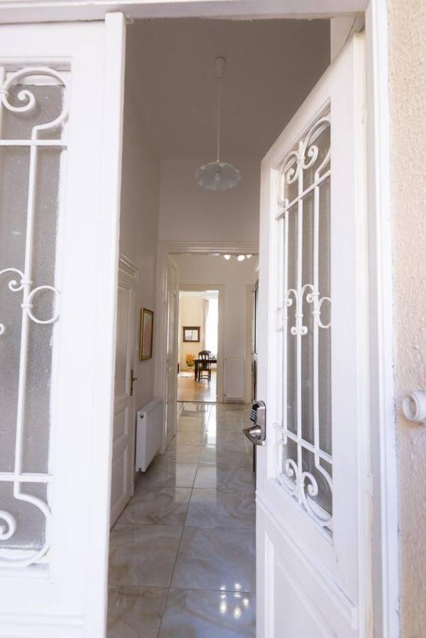 Central Bright And Spacious With 3