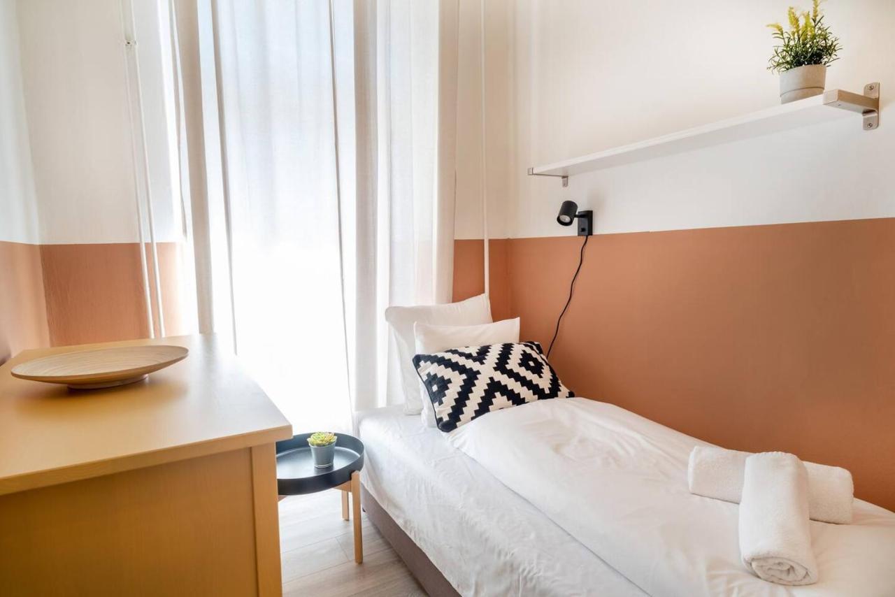 And Large Ac Away From Apartmán *