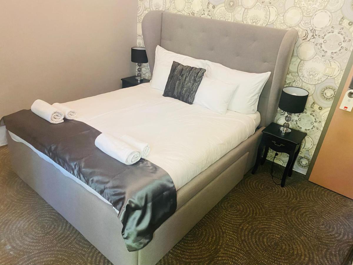 Aparthotel Varalja