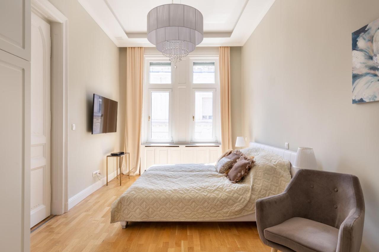 Designer Luxury In The Jewish Quarter Budapest