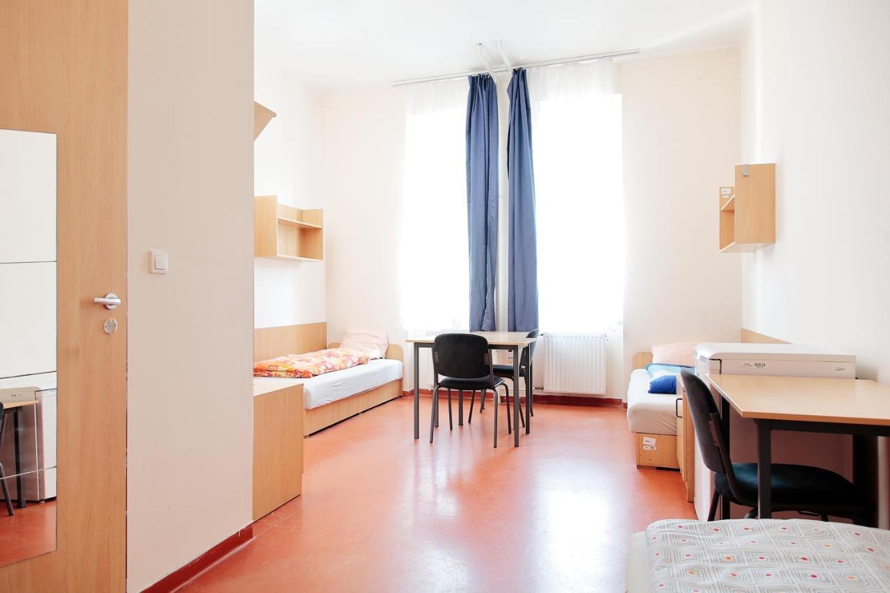 Hostel Pop Up - Downtown