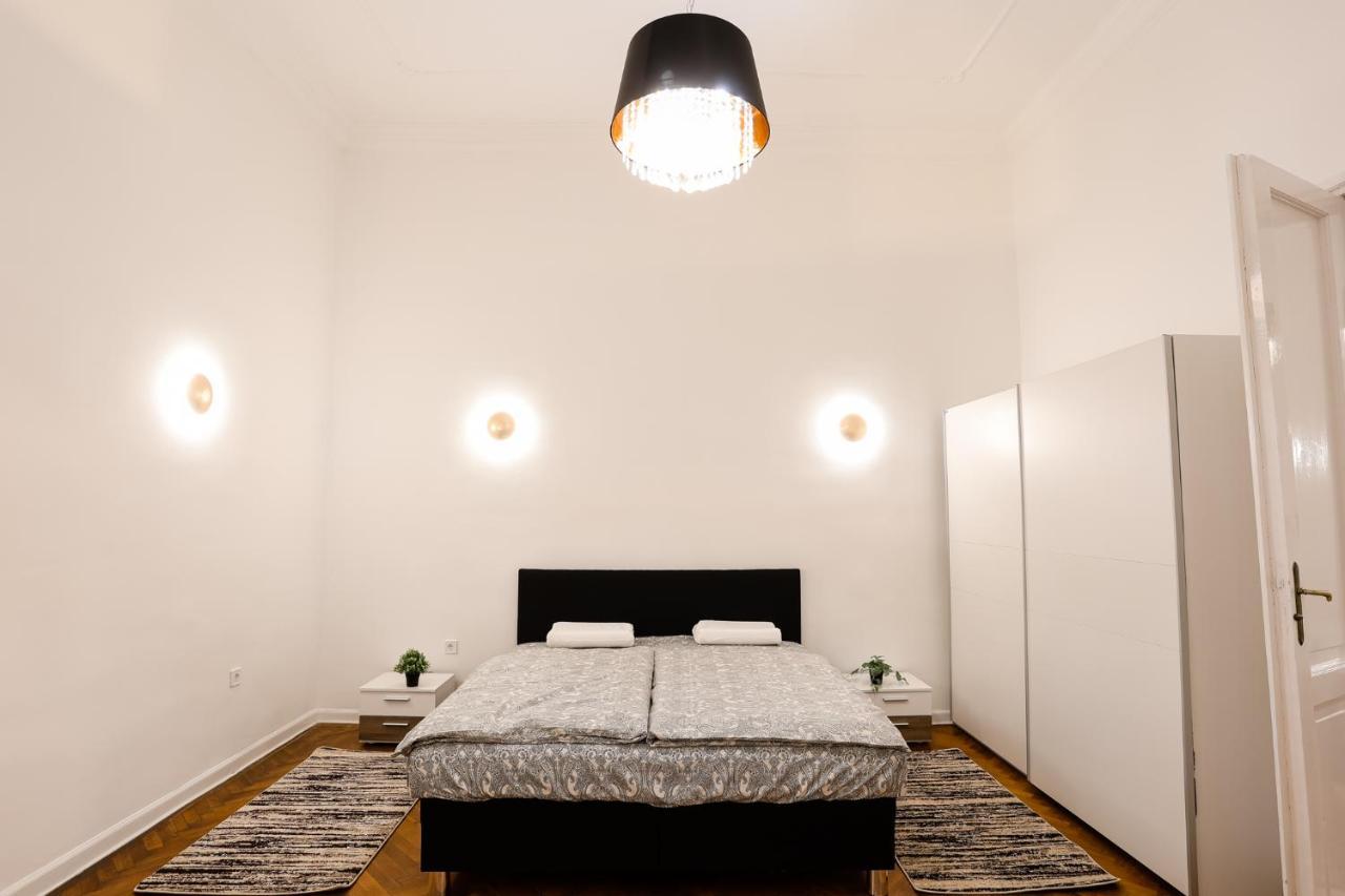 Chain Bridge Center Dorothea Apartamento