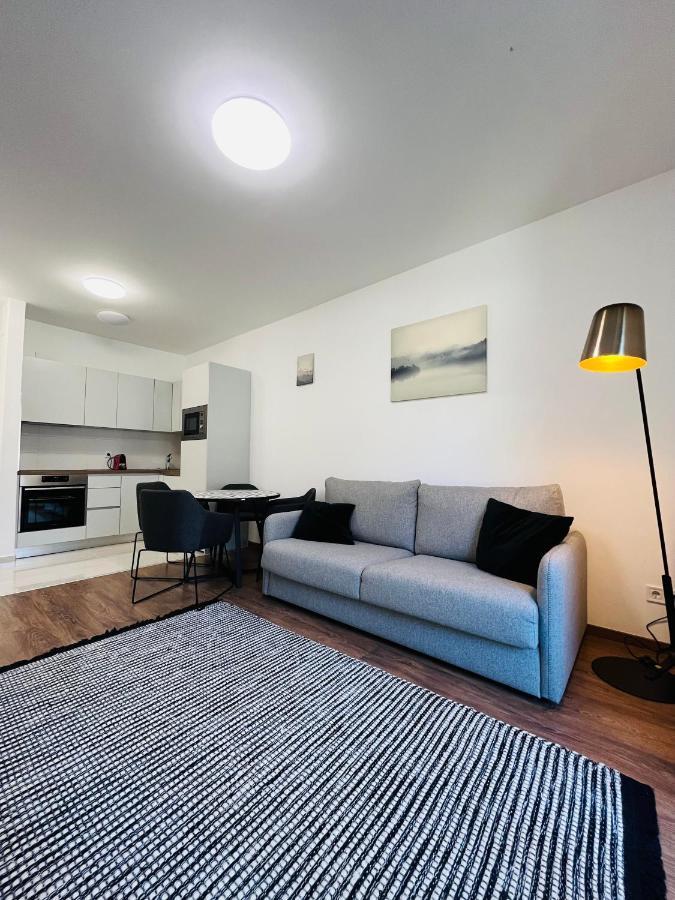 B 205, In The Heart Of The Jewish Quarter Apartment