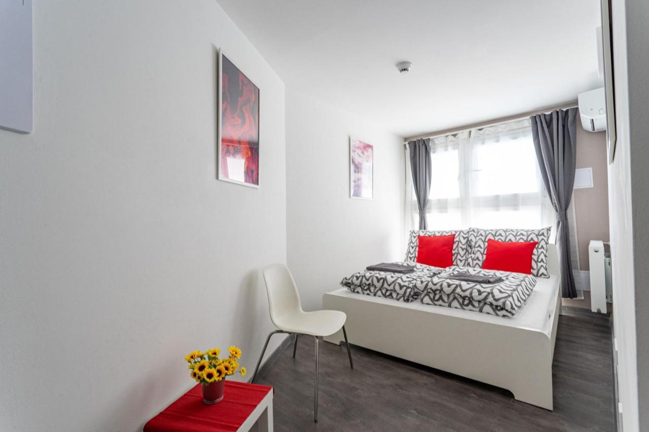 Apartment Rakoczi 4 Bedroom Centre
